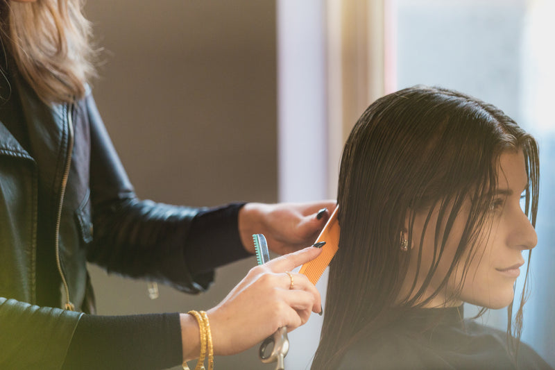 The gray-blending shampoo for hair that grayed too early.